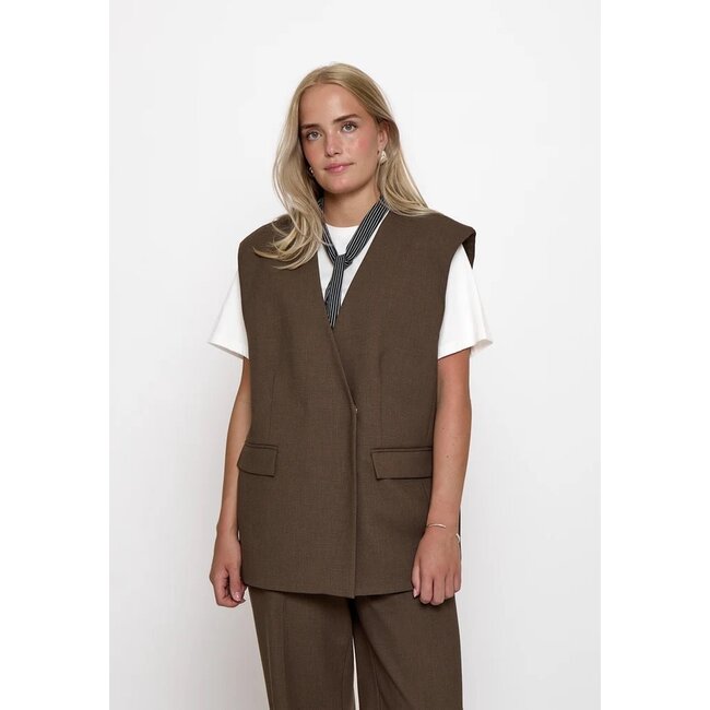 Minus MINUS - MSWELMA VEST - TIRAMISU