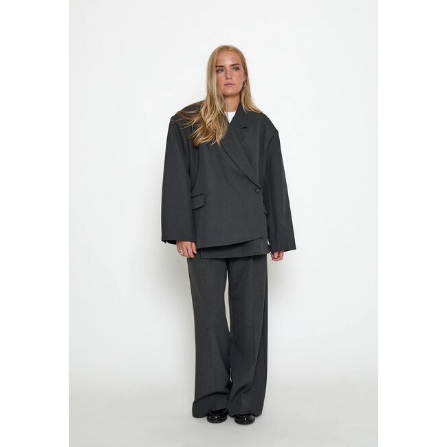 Minus MINUS - MSVIVIANNE OVERSIZE BLAZER - DARK GREY