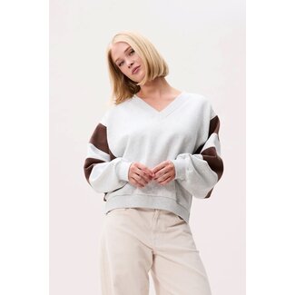 Catwalk Junkie CATWALK JUNKIE - SPORTY VNECK SWEATER - LIGHT GREY MELANGE