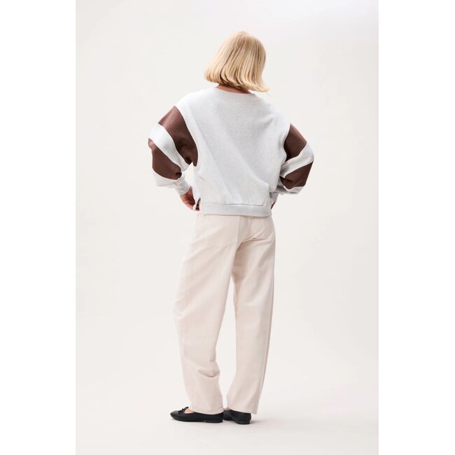 Catwalk Junkie CATWALK JUNKIE - SPORTY VNECK SWEATER - LIGHT GREY MELANGE