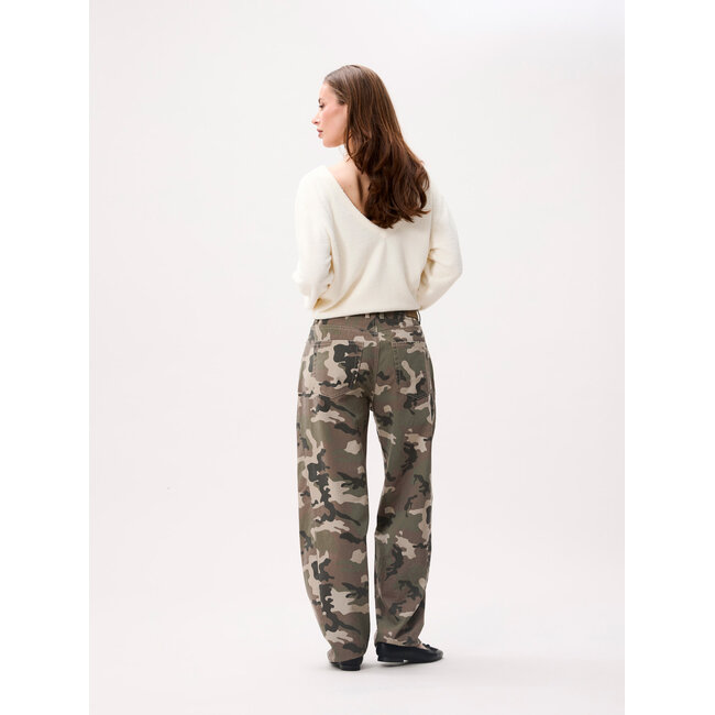 Catwalk Junkie CATWALK JUNKIE - SUPER BARREL FIT - CAMO JEANS - MOUNTAIN VIEW