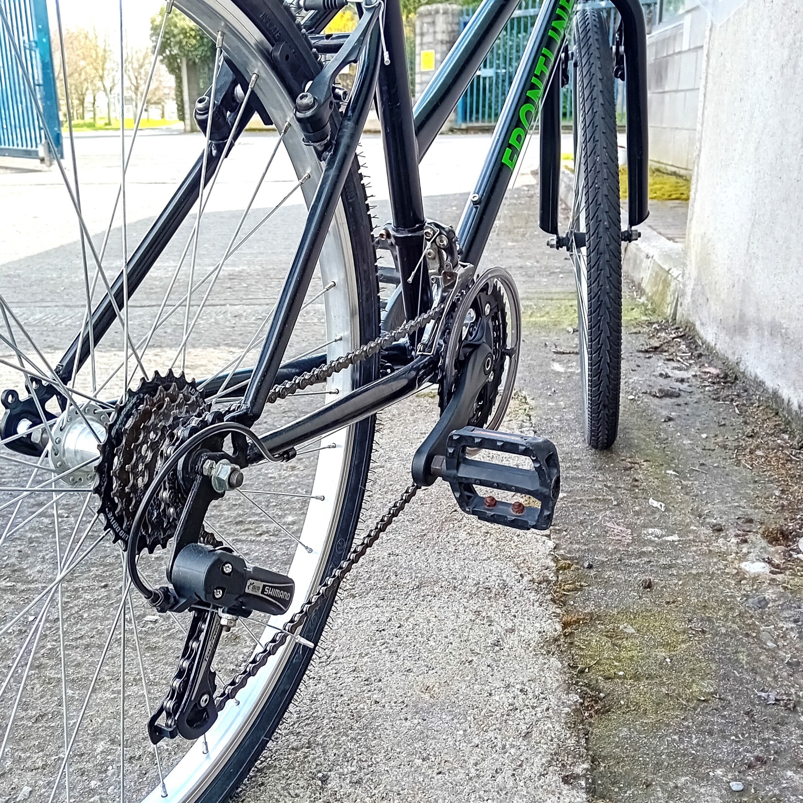 Frontline Frontline Bikes Women's Bike - 18 speed