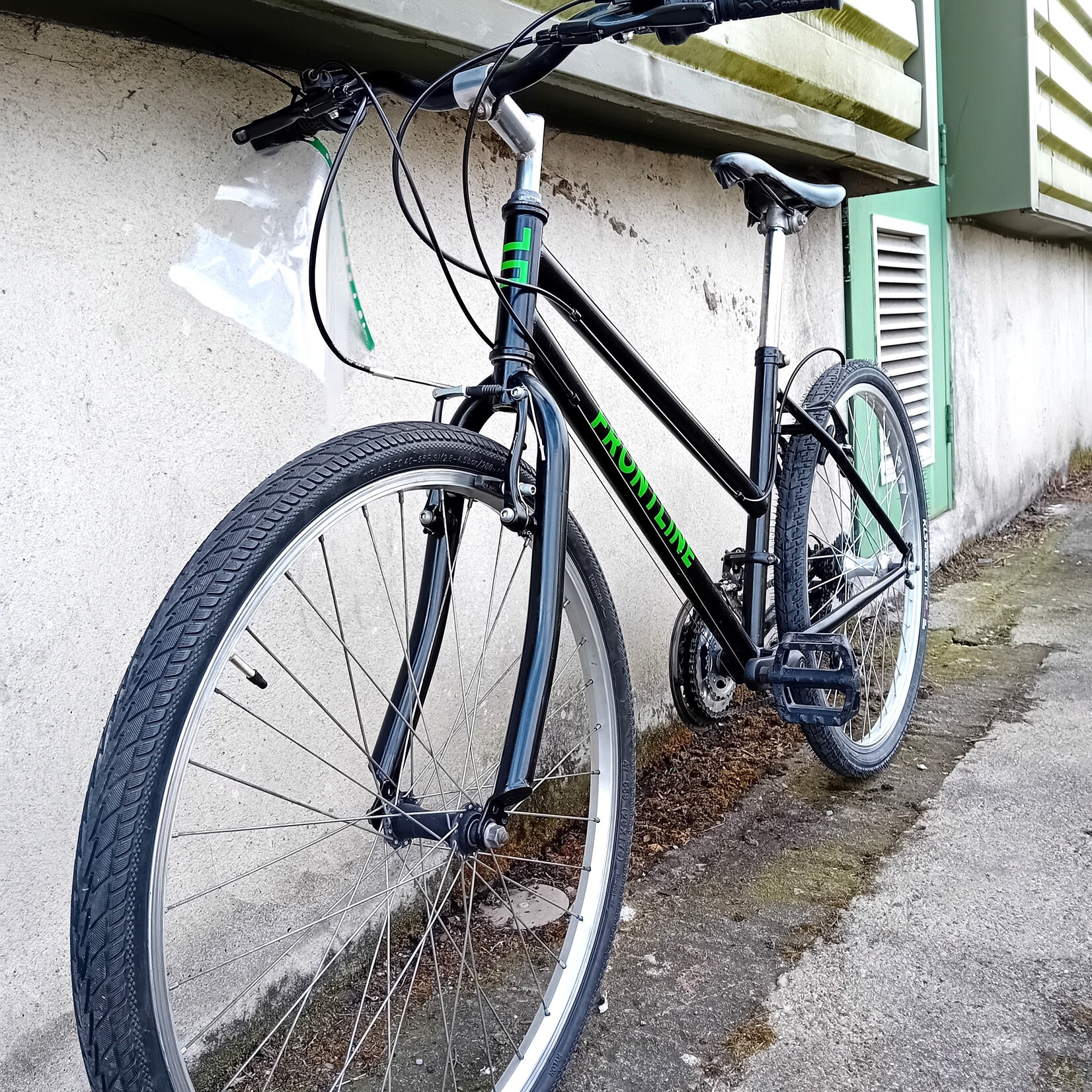 Frontline Frontline Bikes Women's Bike - 18 speed