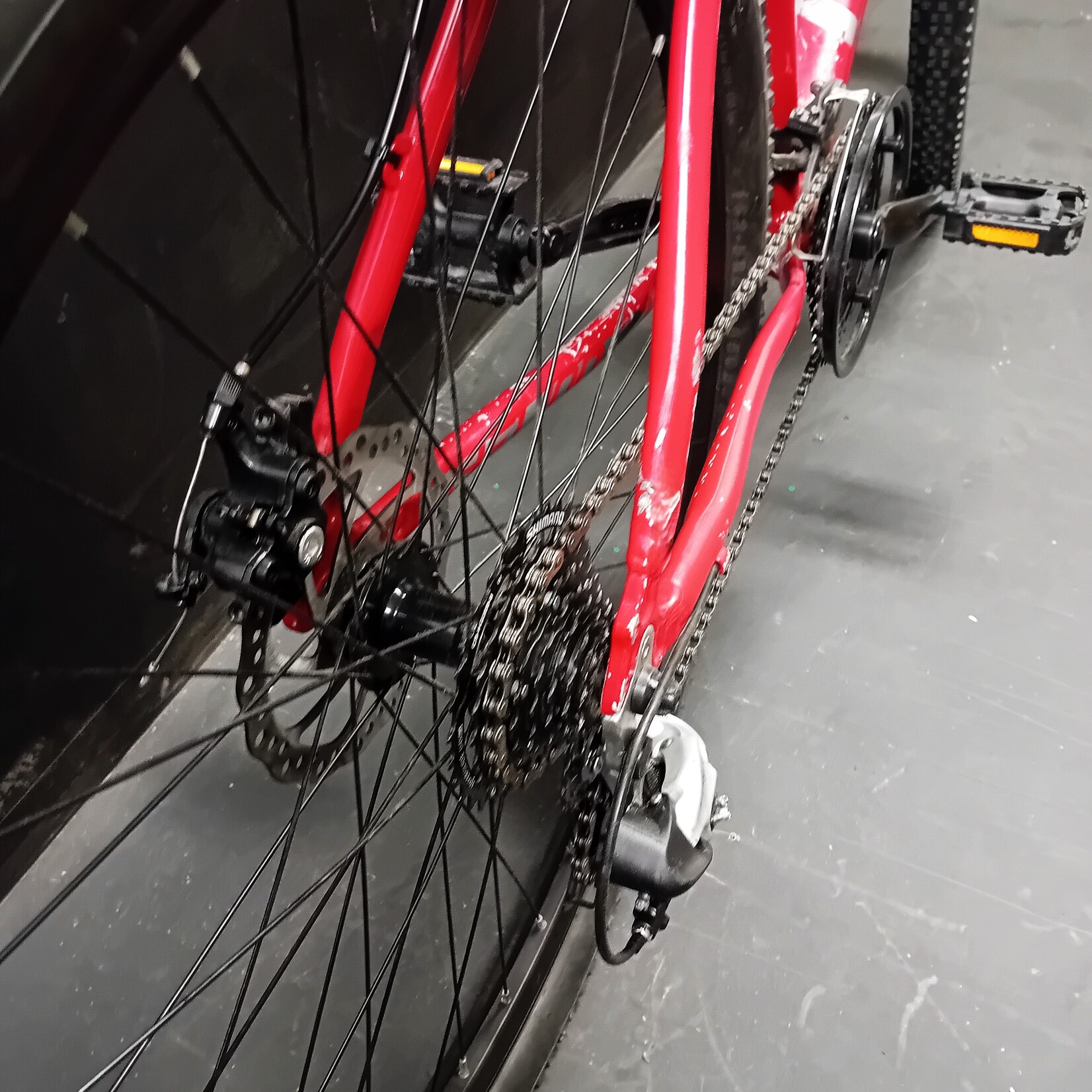 Raleigh Raleigh Men's Mountain Bike - red