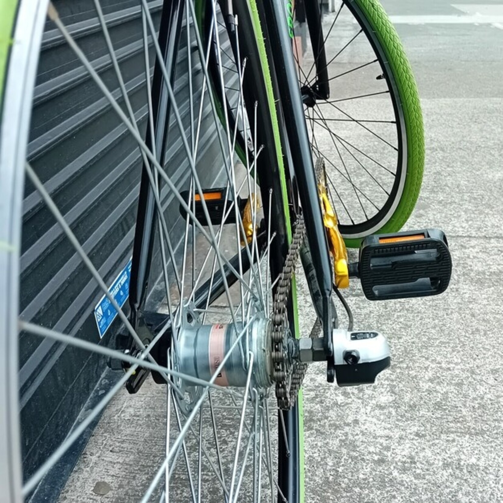 Frontline Frontline Bikes Men's Fixie Bicycle - Green & Gold