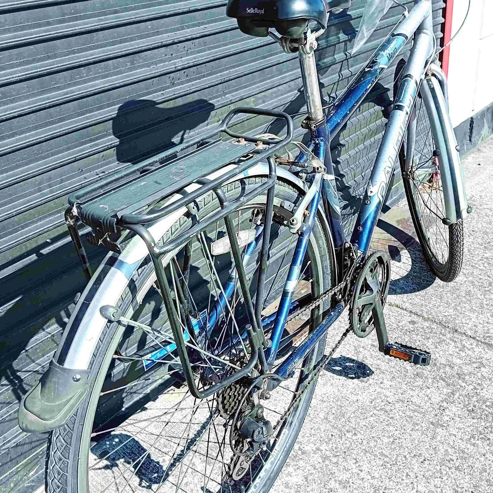 Raleigh Raleigh Pioneer Metro Hybrid Men's Bike