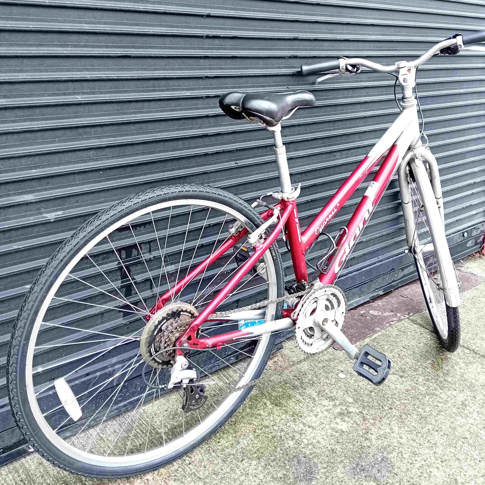 Giant Giant Cypress Women's Hybrid bike