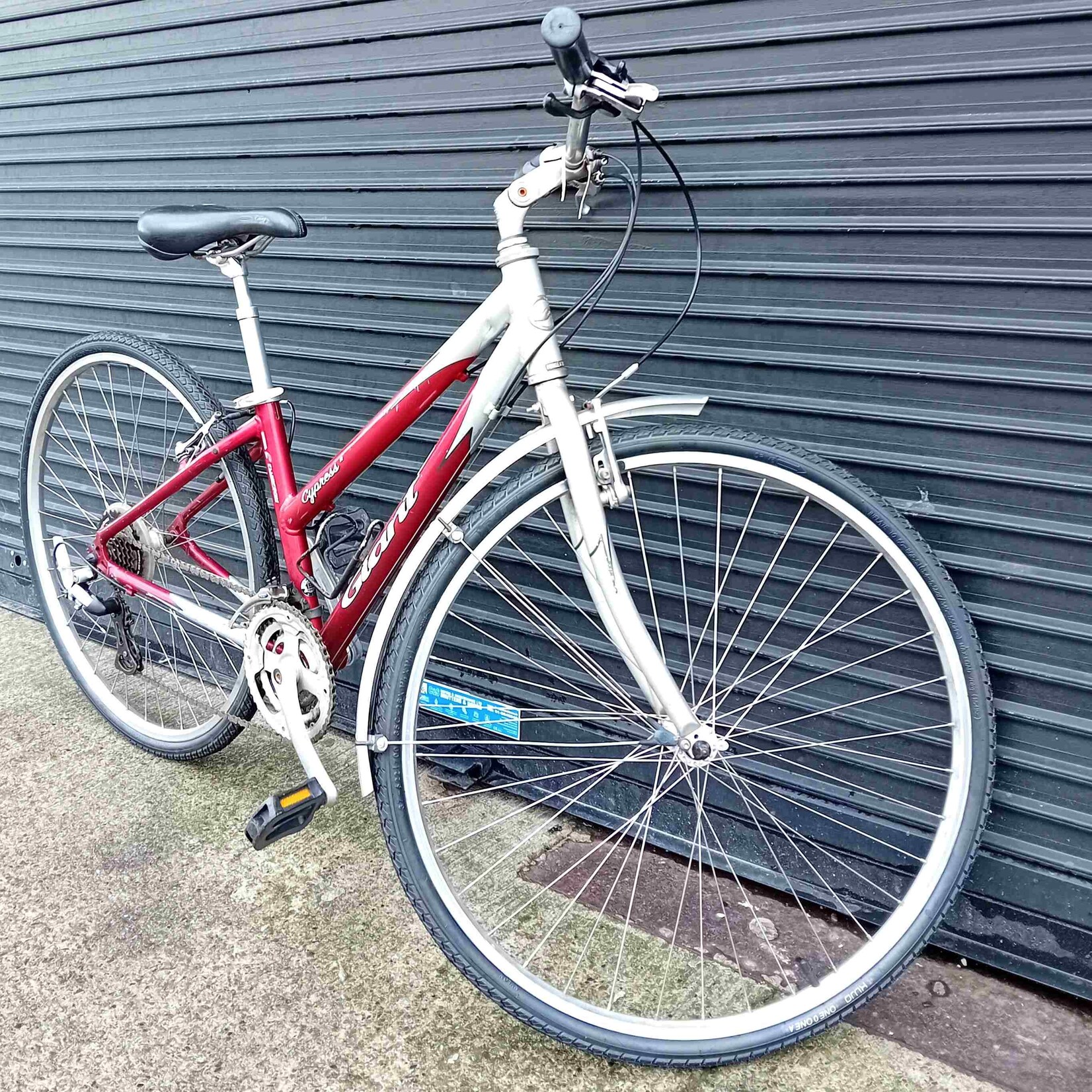 Giant Giant Cypress Women's Hybrid bike