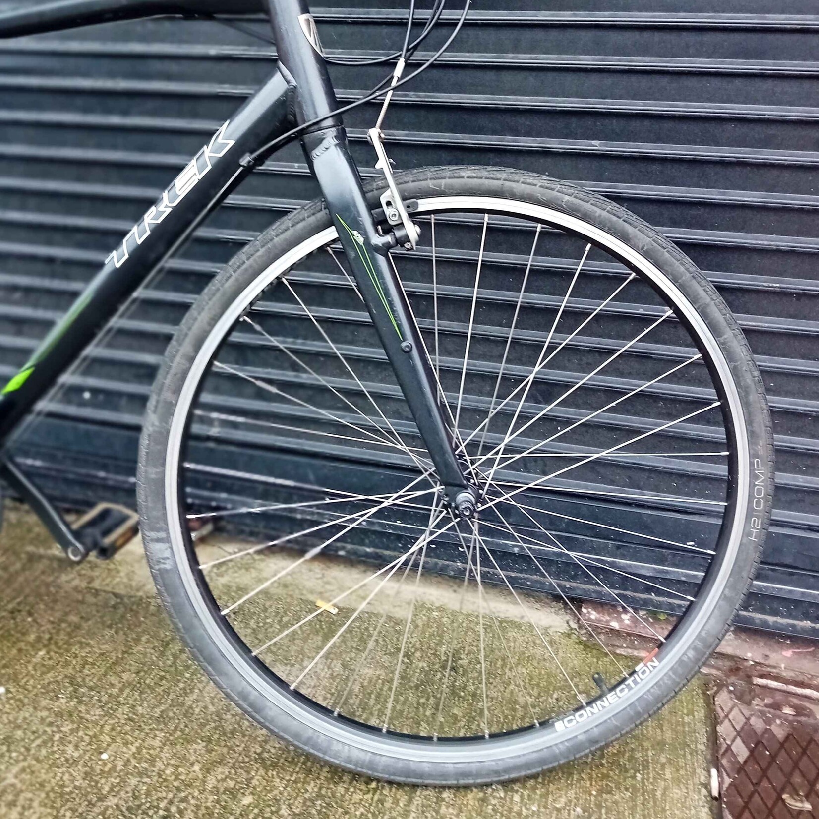 Trek Trek 7.3 Men's Hybrid Bike