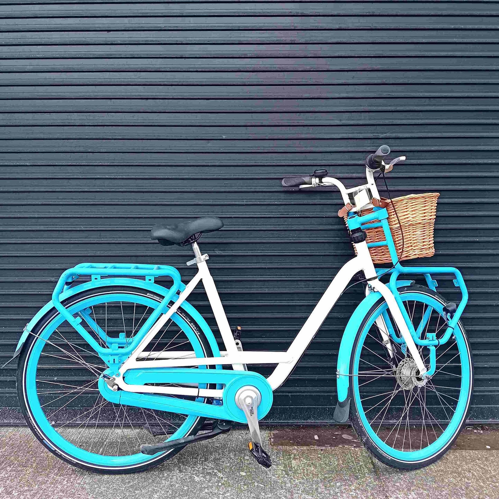 Dutch Style Dutch Style Bike - turquoise and white