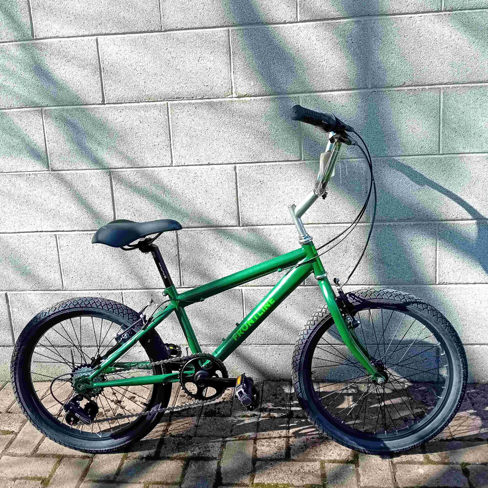 Frontline Frontline Premium Upcycled BMX Style Bike