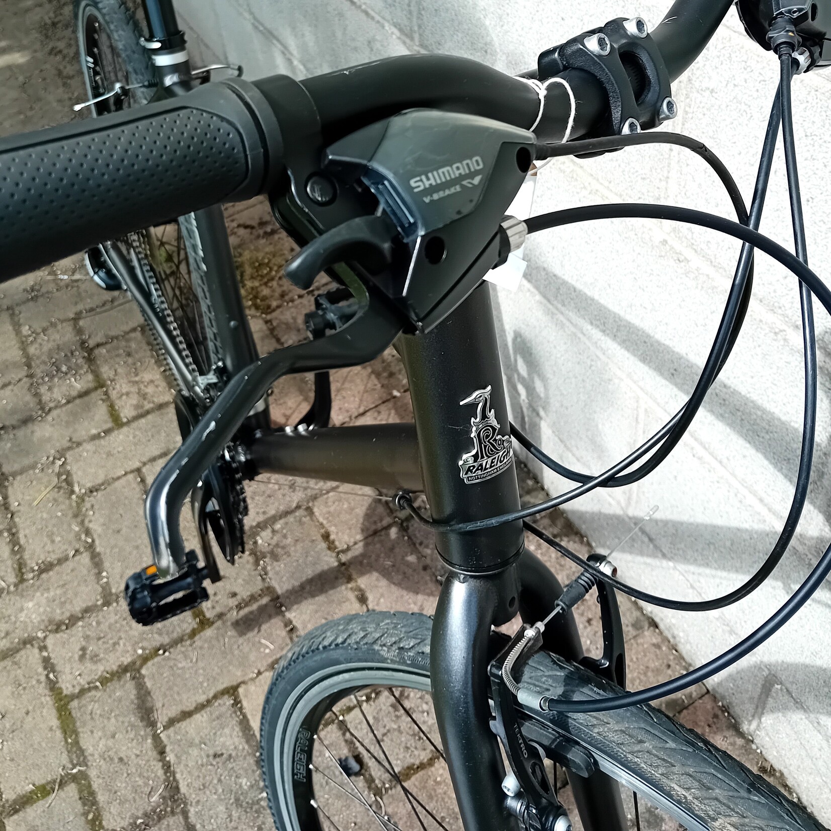 Raleigh Raleigh Strada 2 Hybrid Bike