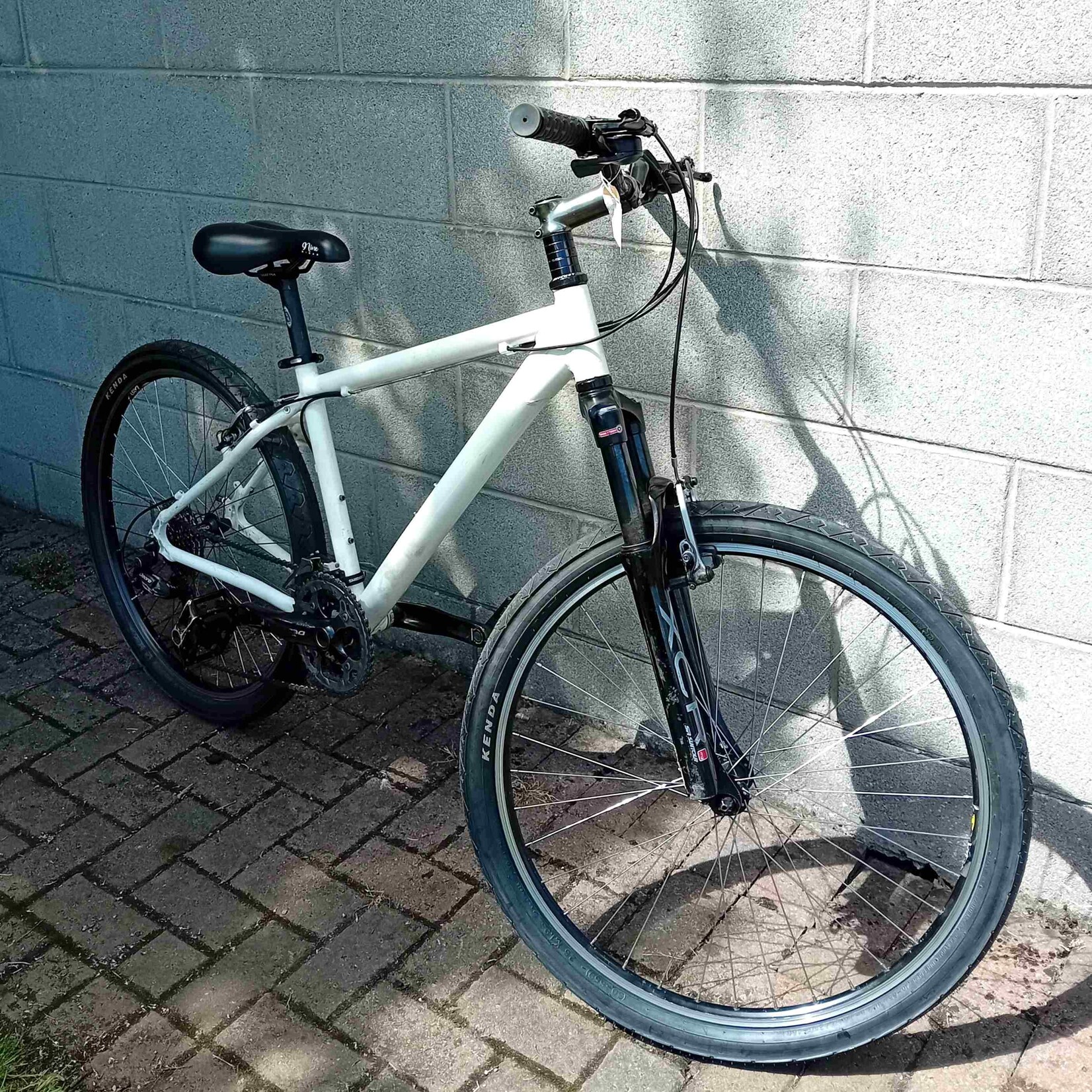 White  Aluminium Men's Mountain Bike