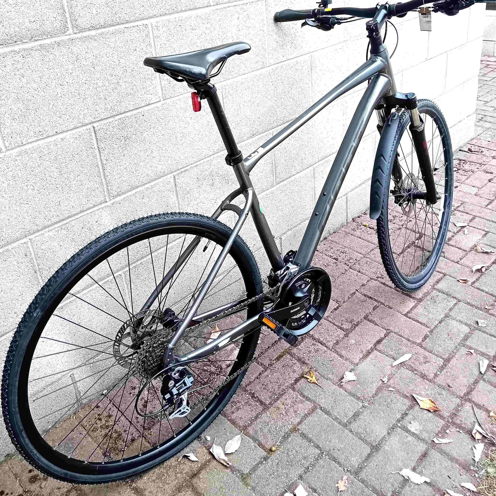 Giant Giant Roam Men's Hybrid Bike