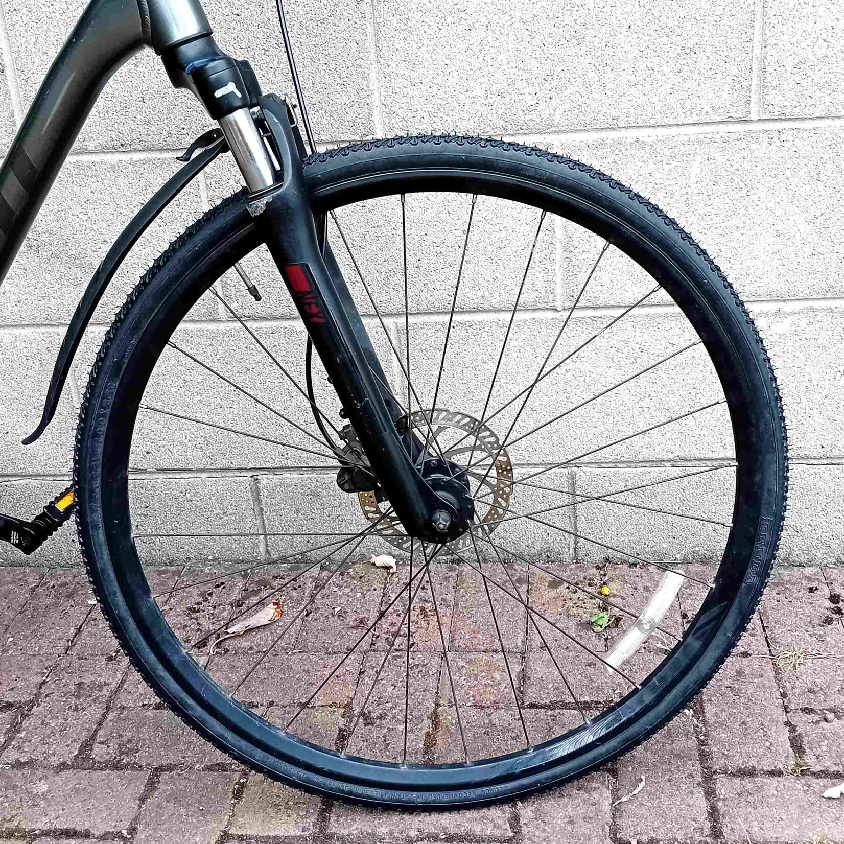 Giant Giant Roam Men's Hybrid Bike
