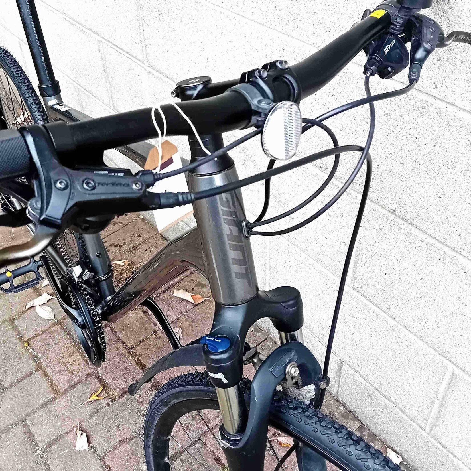 Giant Giant Roam Men's Hybrid Bike