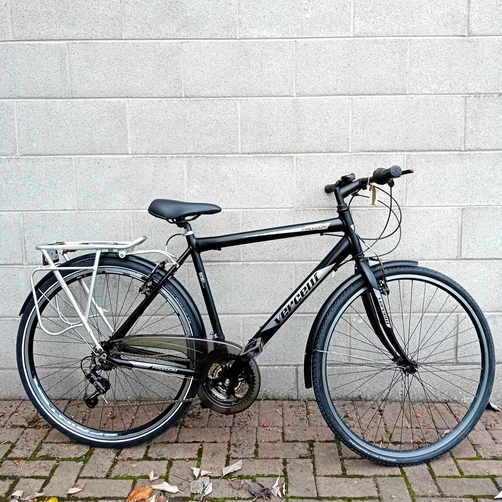Vercelli Vercelli Freedom Men's Hybrid Bike