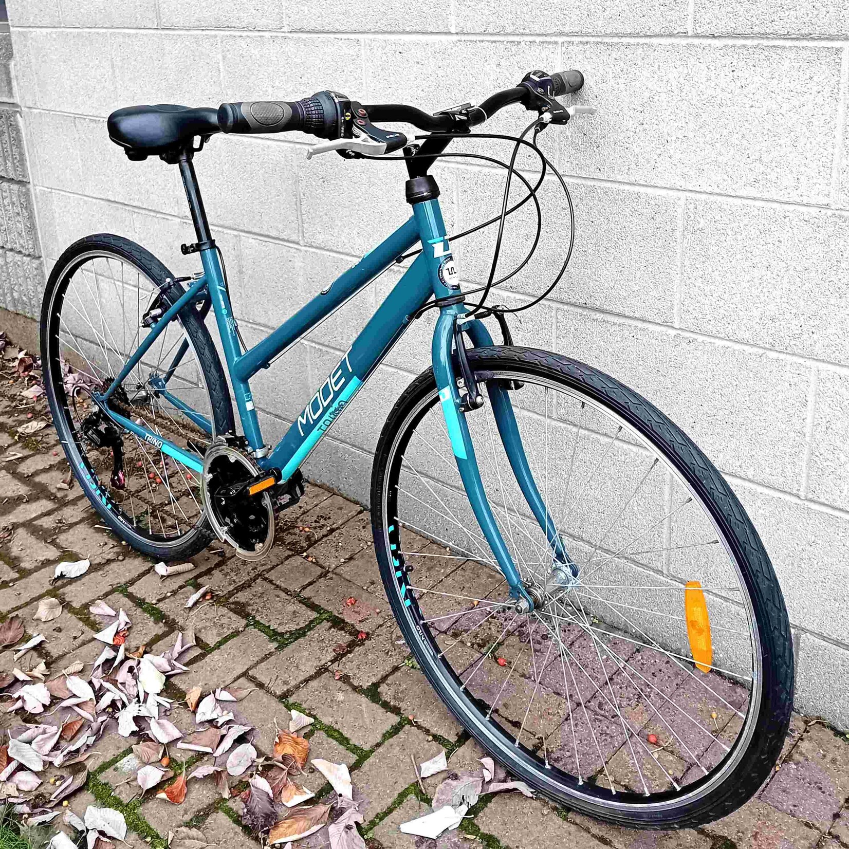 Modet Modet Trino Women's Hybrid bike