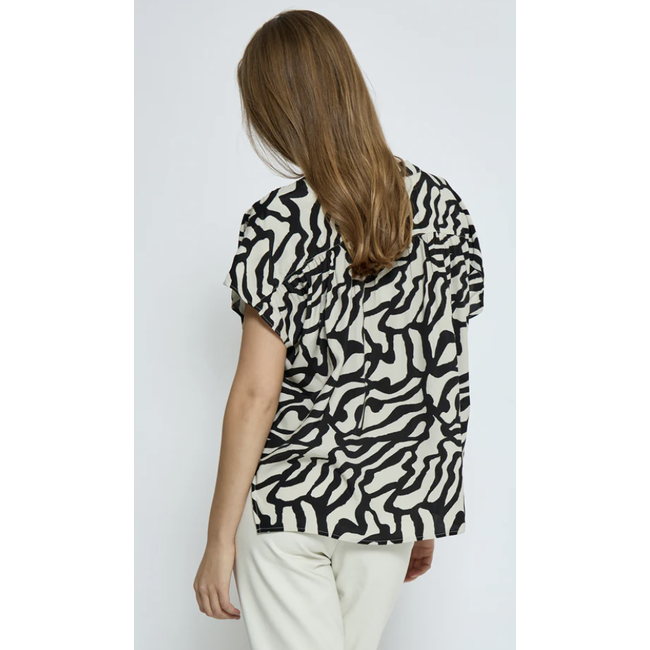 Minus MSTIANA SLEVELESS BLOUSE CLOUD DANCER PRINT