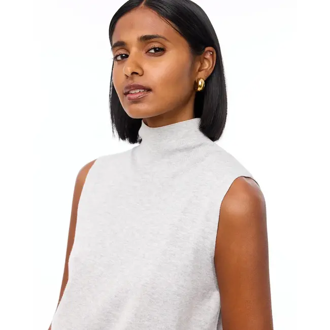 KNIT-TED MORI TOP LIGHT GREY