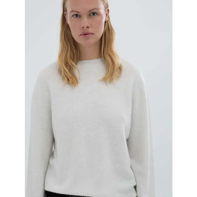 PEOPLE'S REPUBLIC OF CASHMERE WOMEN'S OVERSIZED ROUNDNECK ECRU