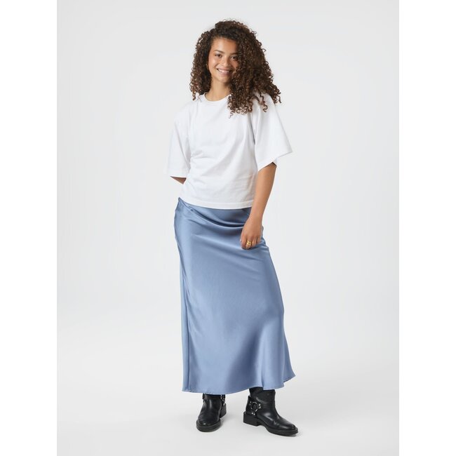 Neo Noir VICKY HEAVY SATEEN SKIRT SMOKE BLUE