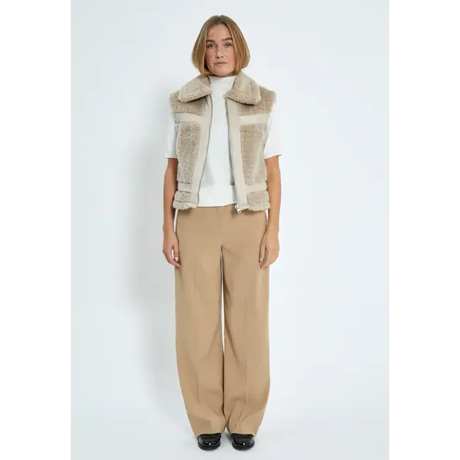 Minus MSALDA FAUX FUR VEST SAND GREY