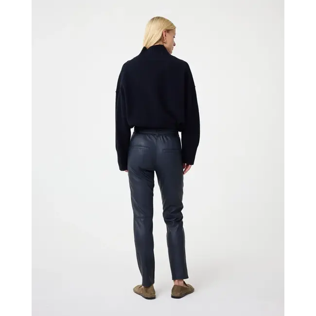 KNIT-TED FRANCIS NIGHT BLUE