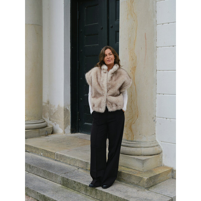 Neo Noir KEVINI FAUX FUR VEST BEIGE