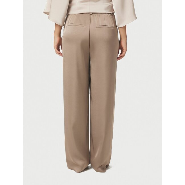 Neo Noir EMMETT HEAVY SATEEN PANTS DARK TAUPE