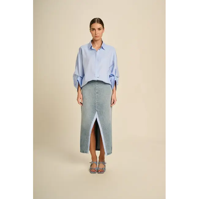 MARCH 23 AURA BLOUSE POPLIN SKY BLUE