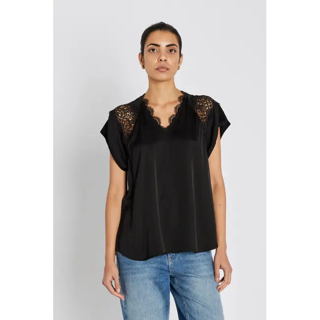 Bruuns Bazaar SYNJE BLOUSE BLACK