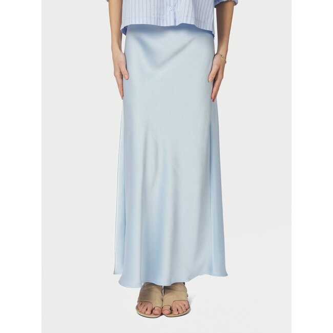 Neo Noir VICKY HEAVY SATEEN SKIRT LIGHT BLUE