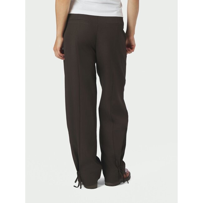 Neo Noir ISOTTA STRUCTURE TIE PANTS DARK BROWN