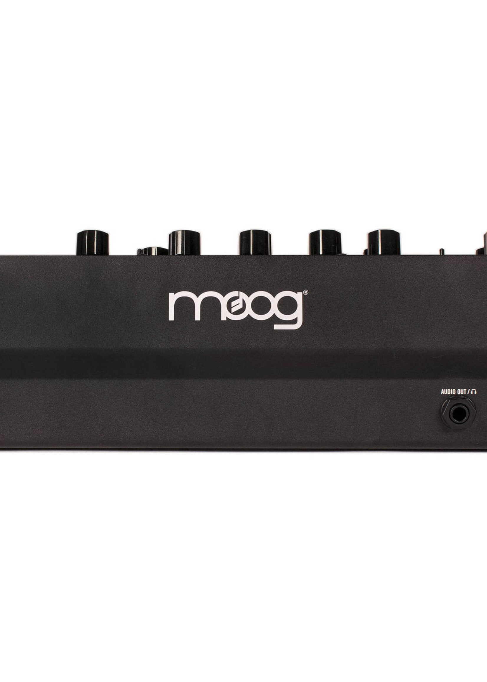 Moog Mother-32