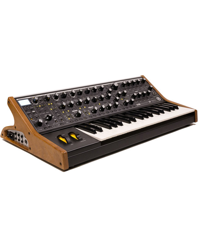 Moog Subsequent 37