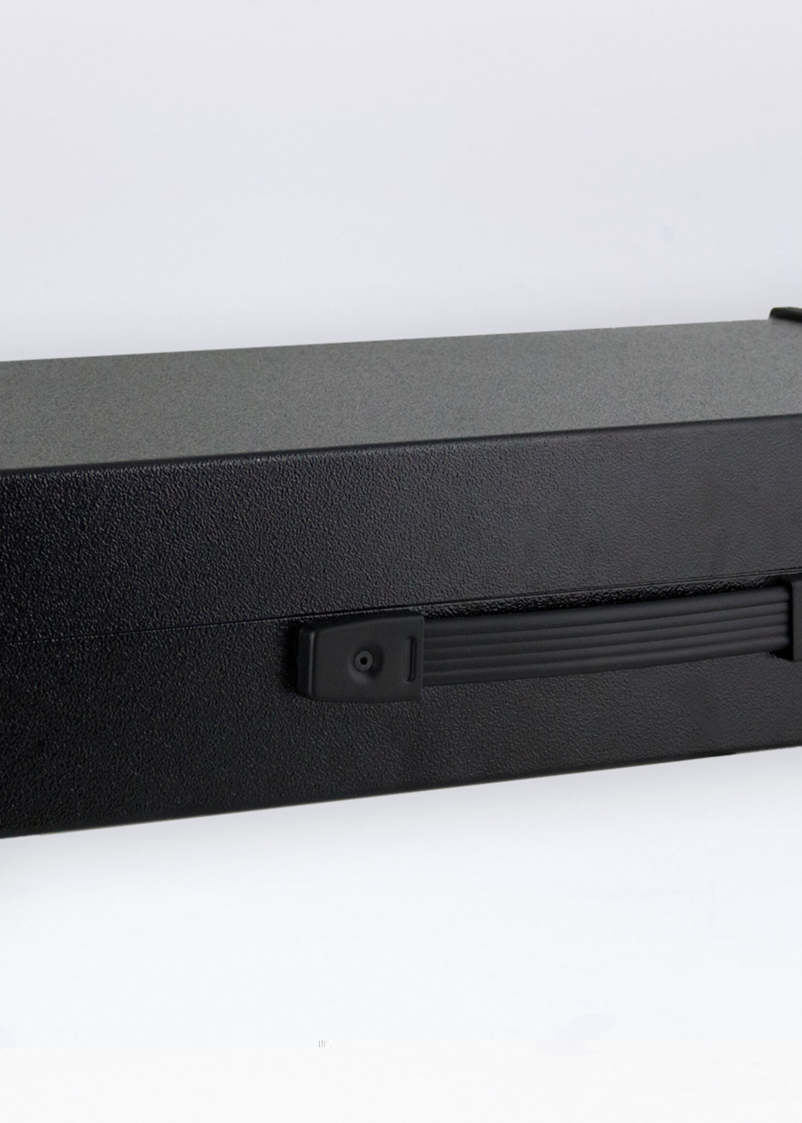 Erica Synths 2 x 104HP Aluminium travel case with integrated PSU (EU plug)