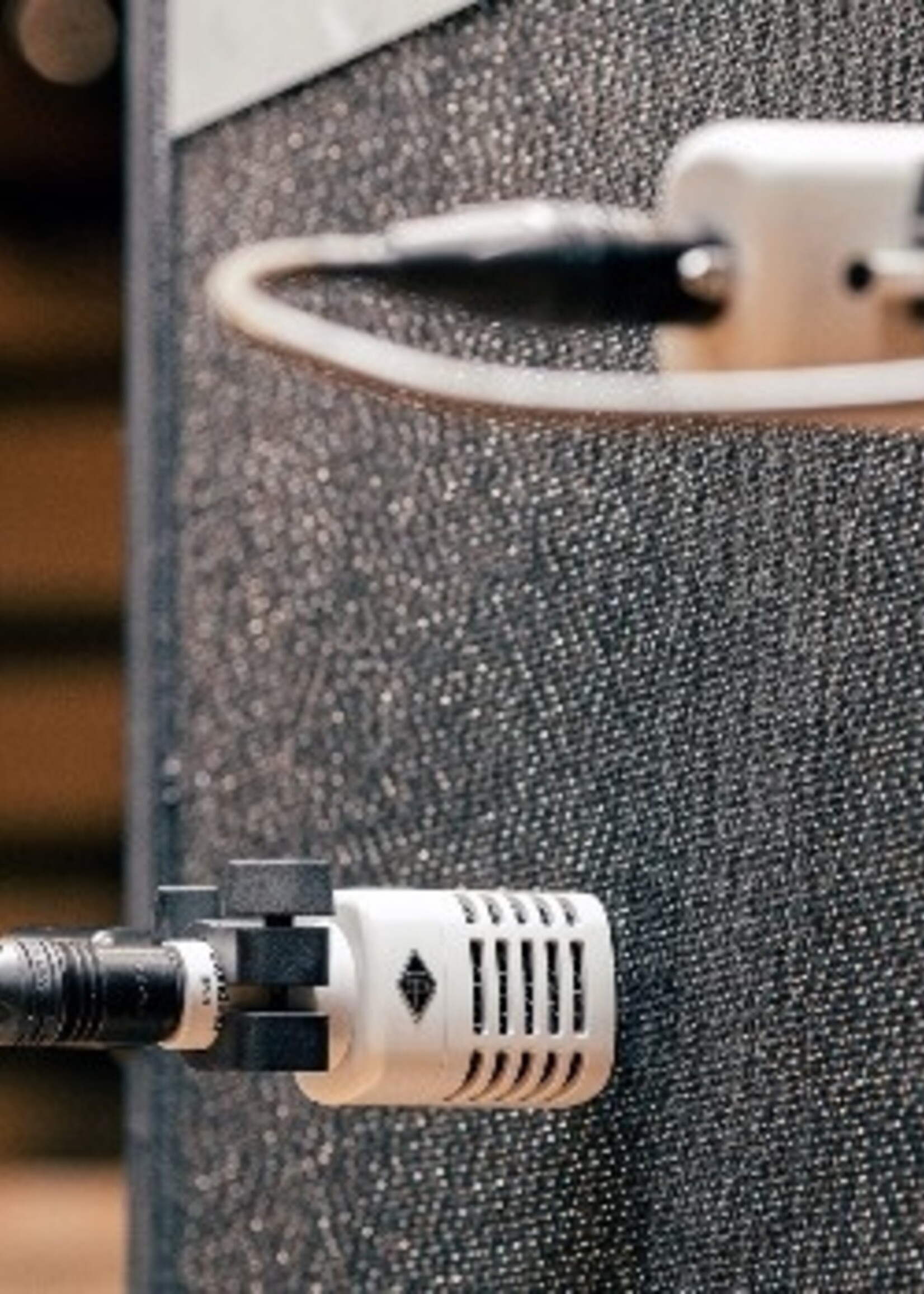 Universal Audio SD-3 Dynamic Microphone with Hemisphere Modeling