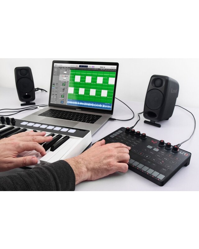 IK Multimedia Uno Synth