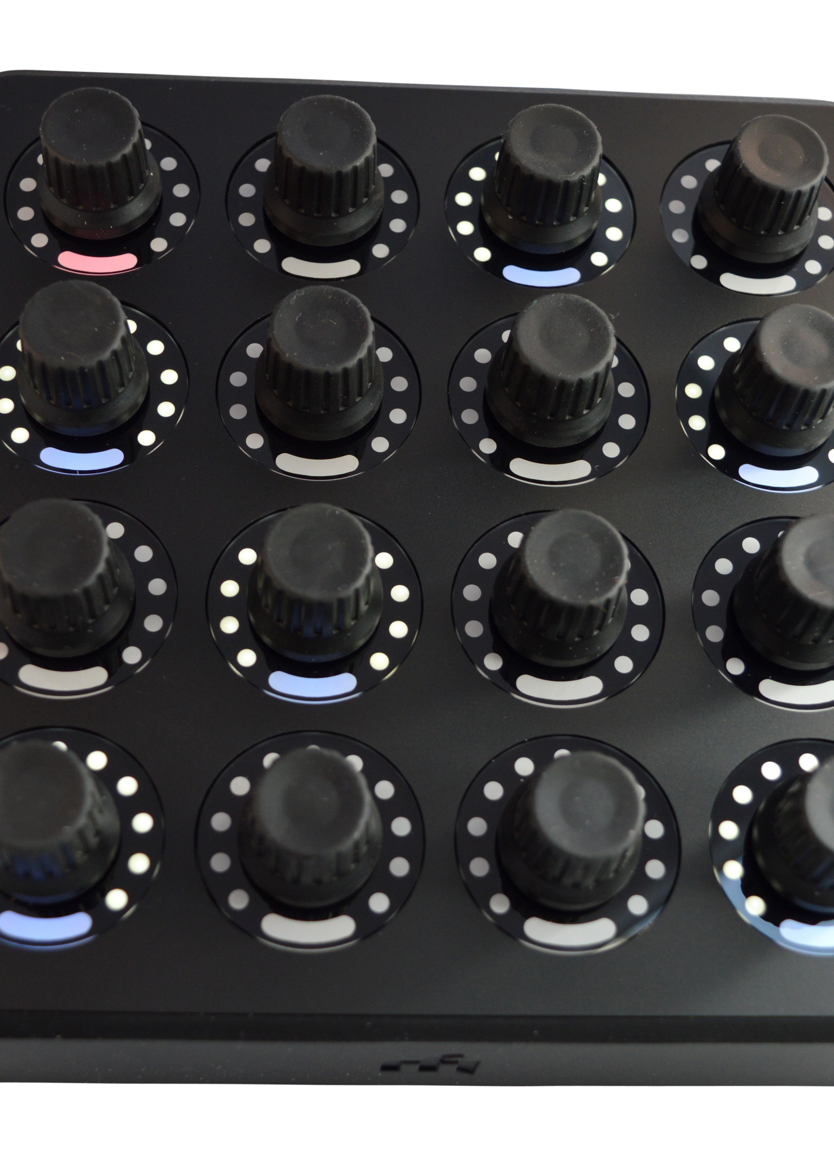 DJ Techtools Midi Fighter Twister
