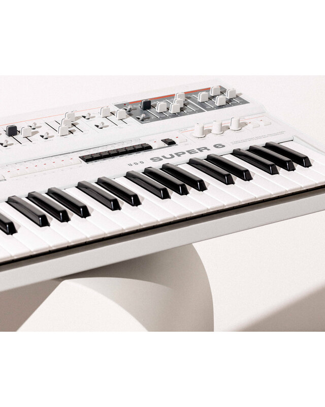 UDO Audio Super 6 White SE