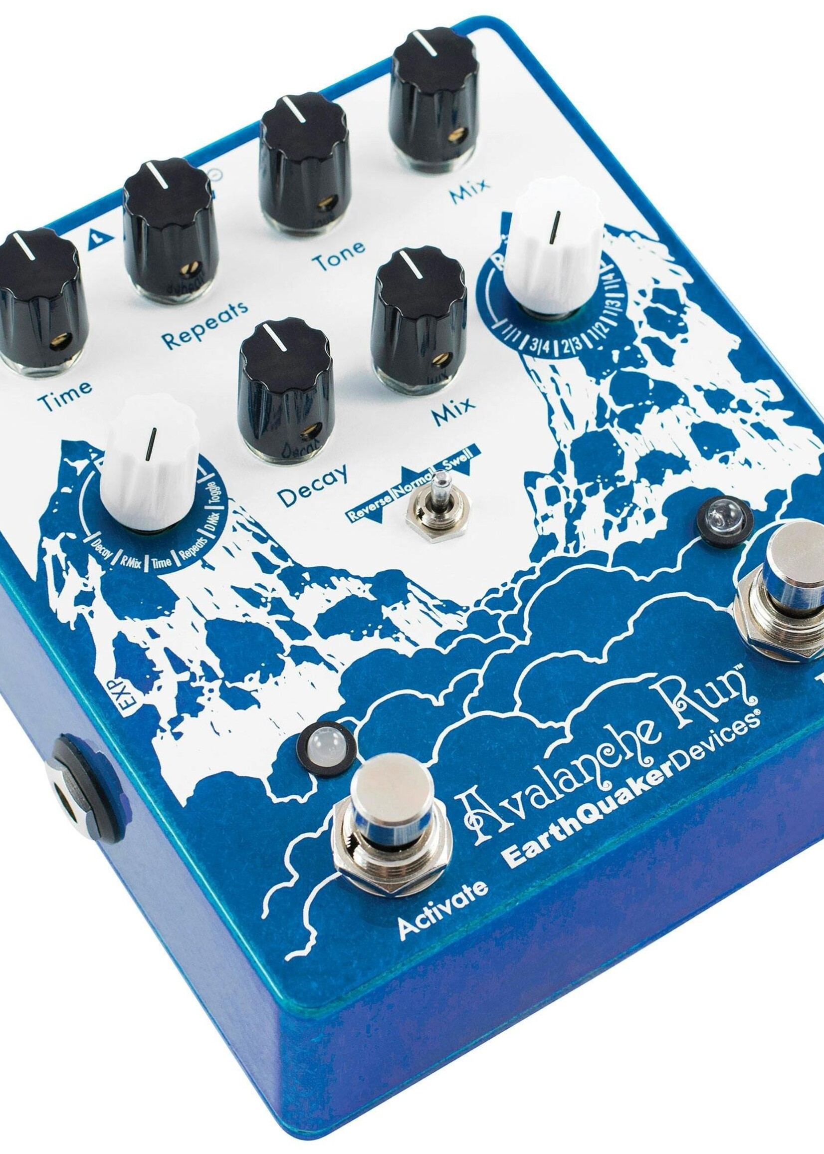 Earthquaker devices AVALANCHE RUN V2