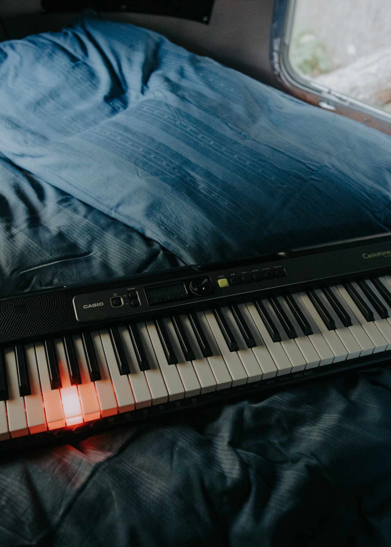 Casio LK-S250 Keylighting Keyboard