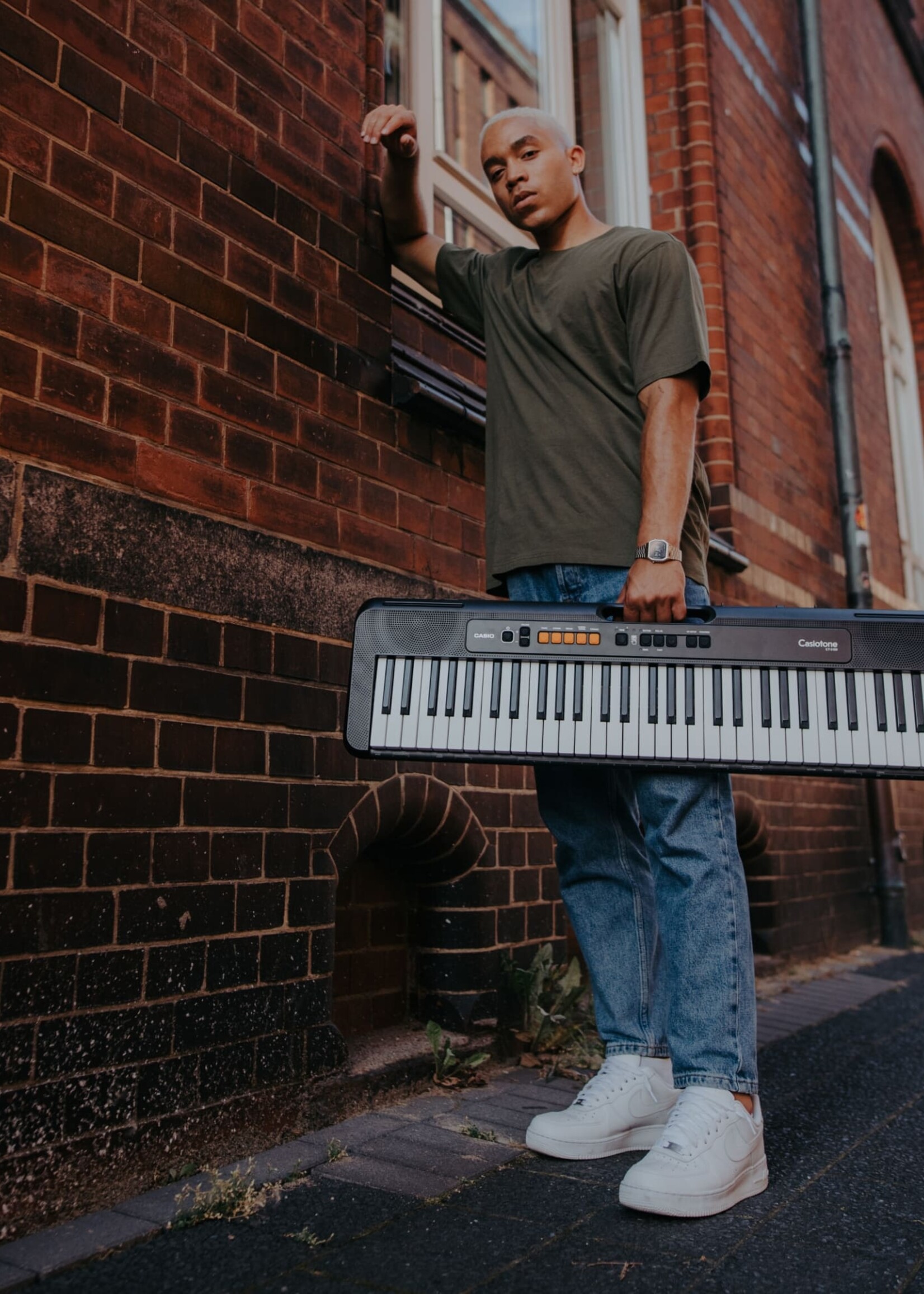 Casio CT-S100 Casiotone Series Keyboard (Black)
