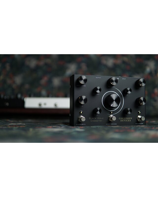 Collision Devices BLACK HOLE SYMMETRY