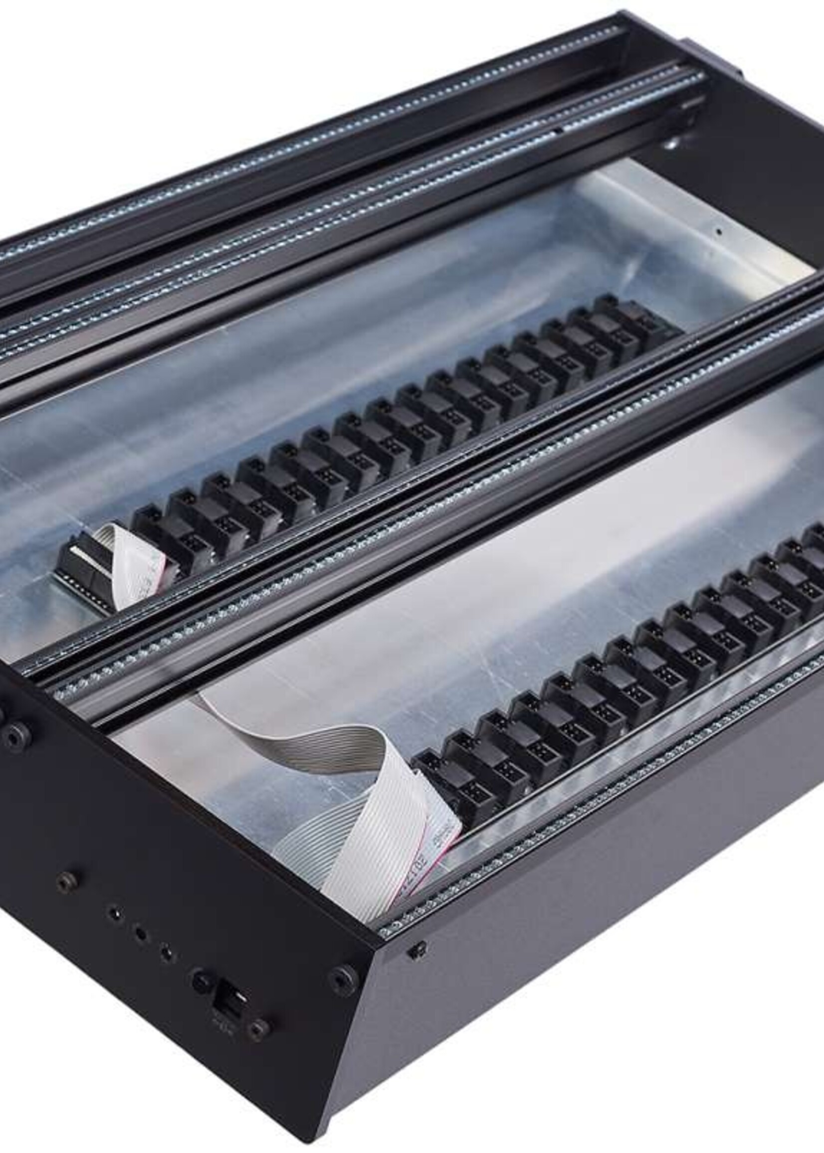 Eowave 7U black 2x 104TE incl. PSU