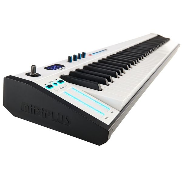 Midiplus X8 III Tracktion Ed.