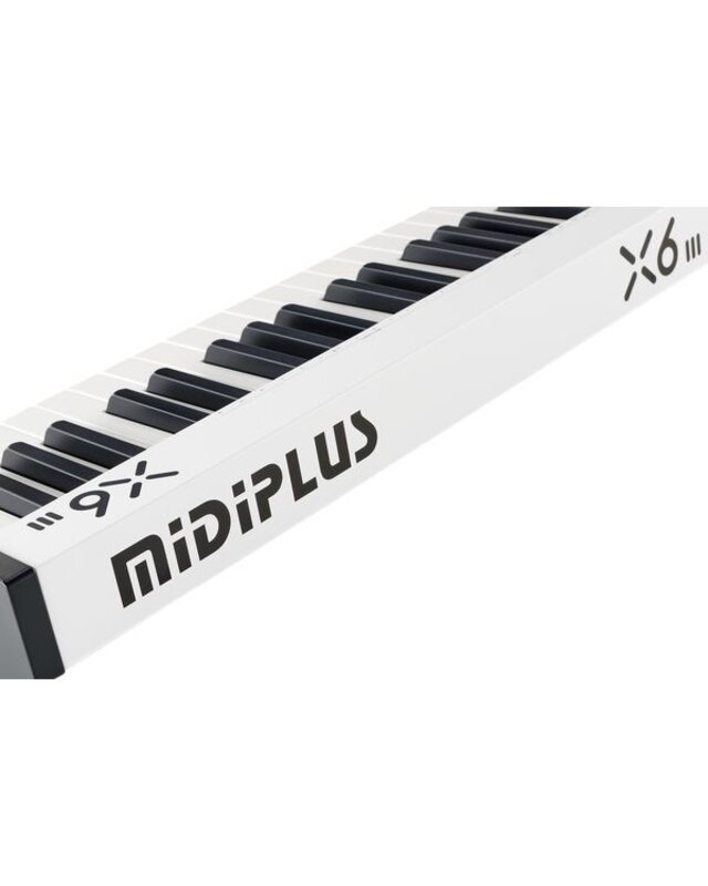 Midiplus X6 III Tracktion Ed.