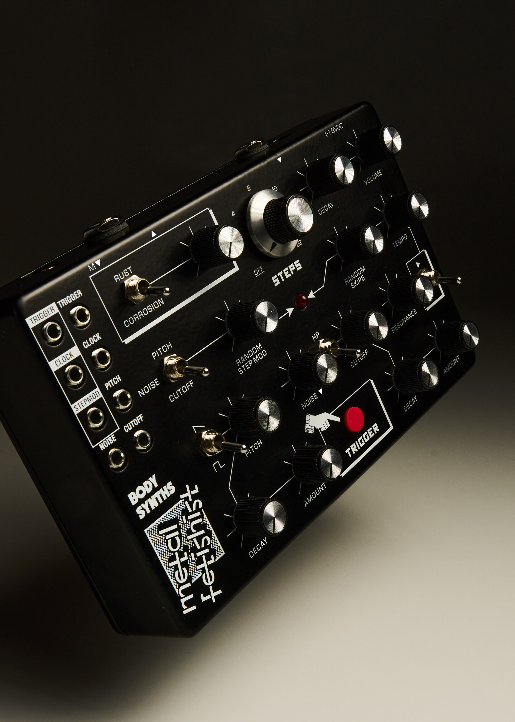 Body Synths Metal Fetishist Black