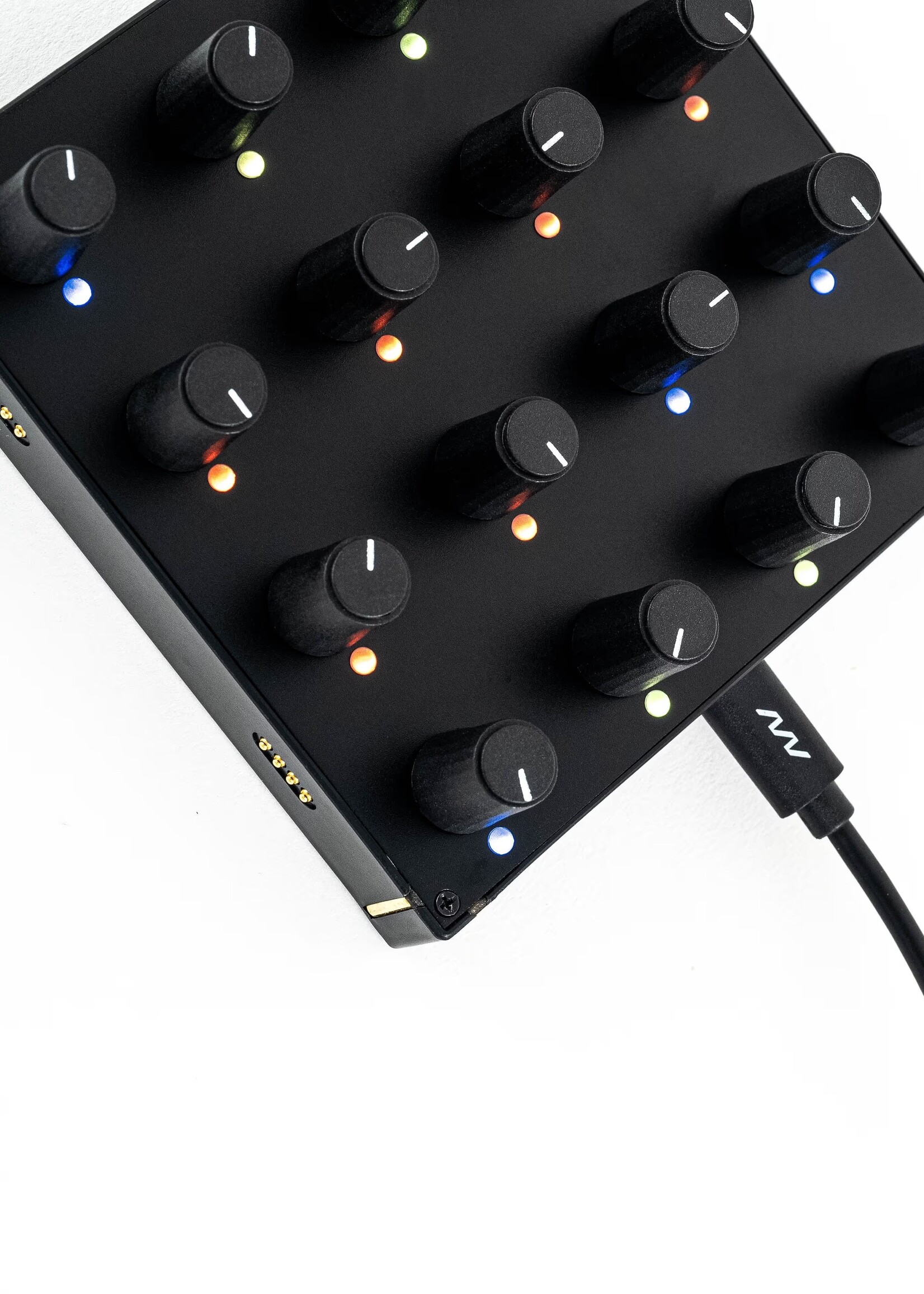 Intech Studio Grid Series 3 - PO16 Linear